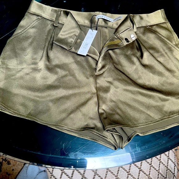 Alice & Olivia Silk shorts - Picture 4 of 4